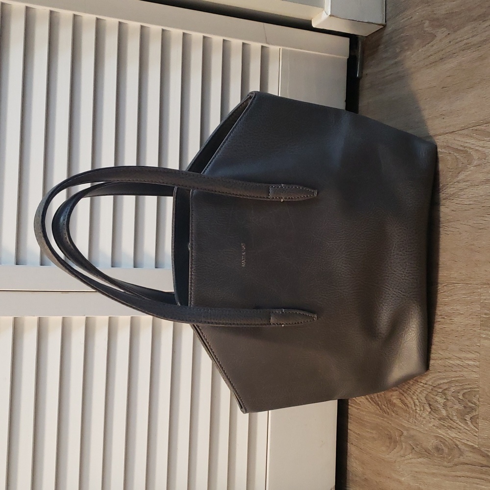 Matt & NatBaxter Vegan Handbag. - Picture 4 of 17